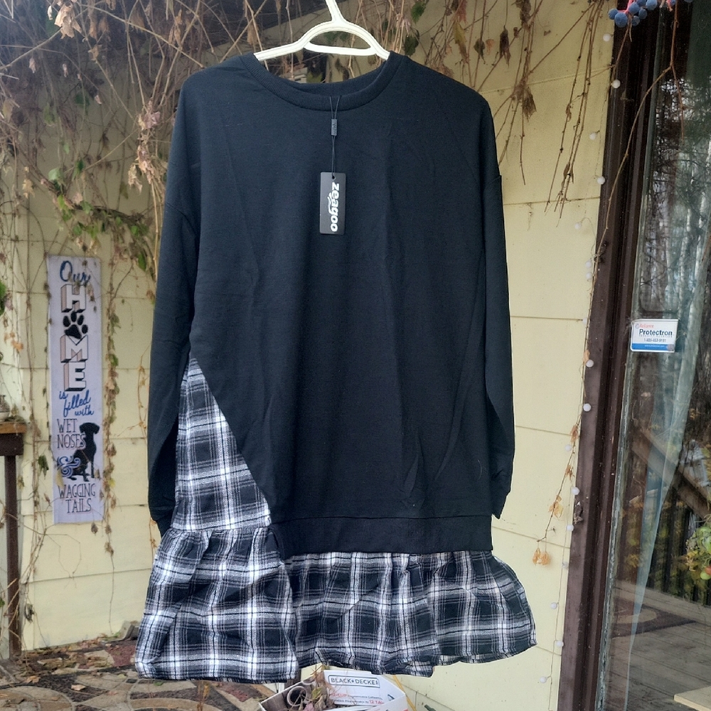 Zeagoo Charcoal Gray & Black Long Sleeve Shirt